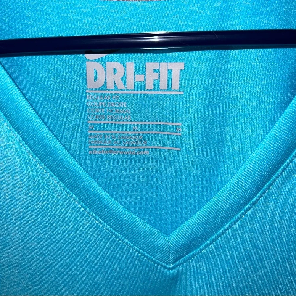 Nike Dri-Fit Women’s V-Neck‎ Activewear Workout Size Medium - Picture 4 of 5